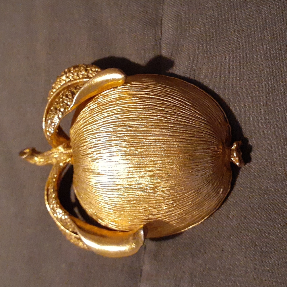 Gold Plated Apple Brooch. 2 12" X 2" (L5 145)